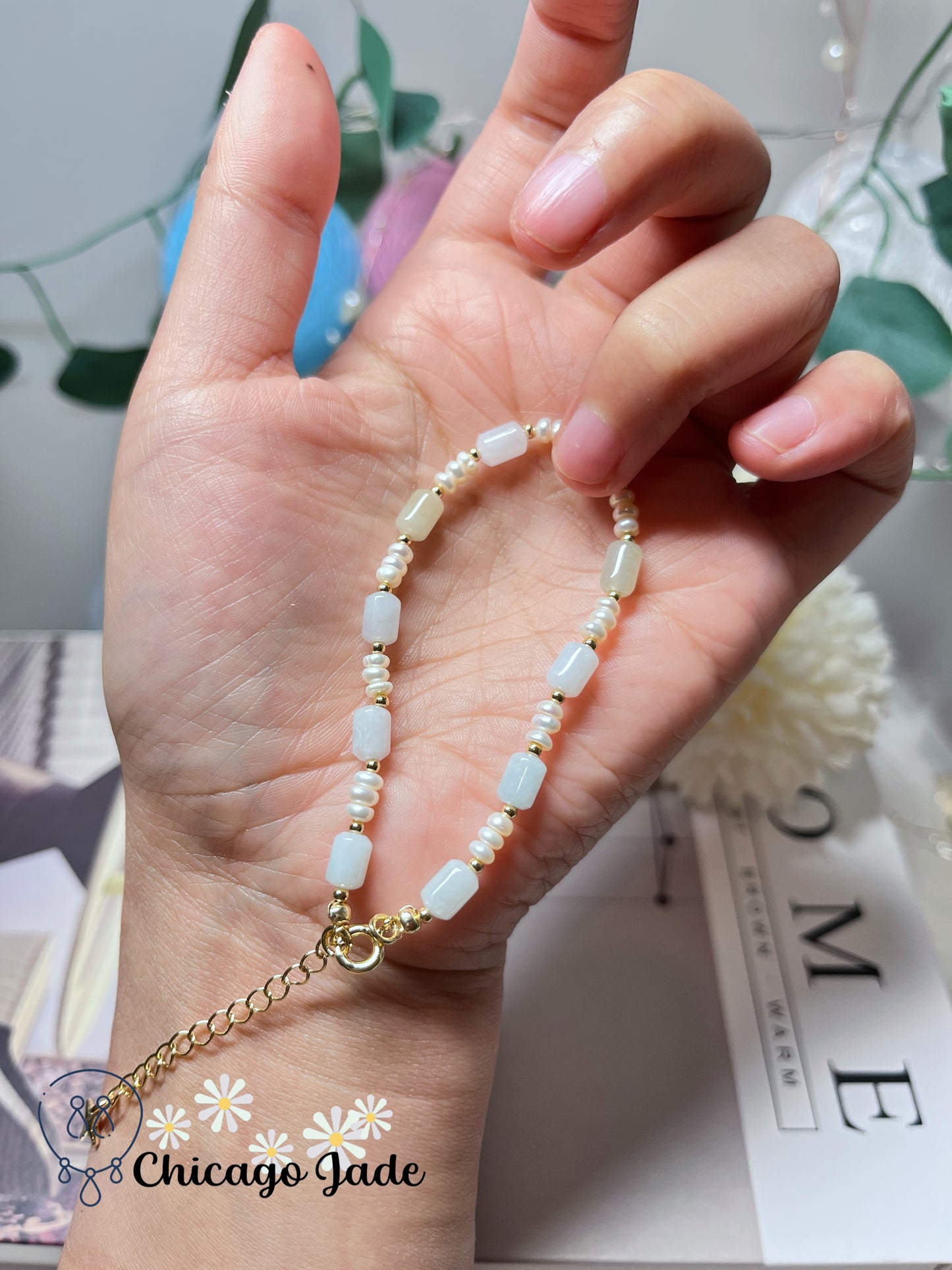 Multi-Color Natural Jadeite Jade Feicui Beads with Natural Freshwater Pearl Extendable Bracelet on Gold Plated Alloy