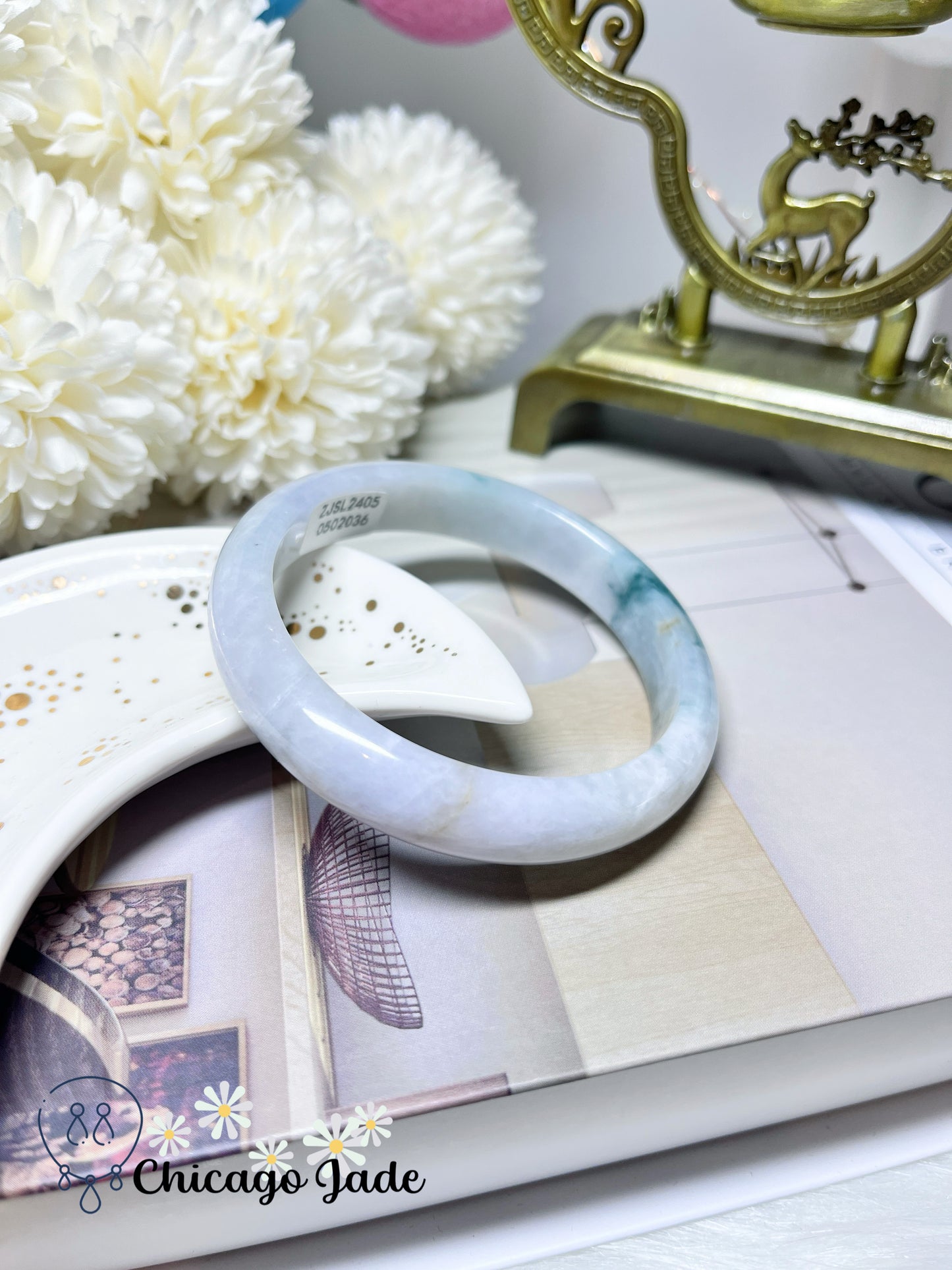 57.9mm Size M Flat Inside Moonlight Base with Floating Green Flowers Natural Jadeite Jade Feicui Bangle