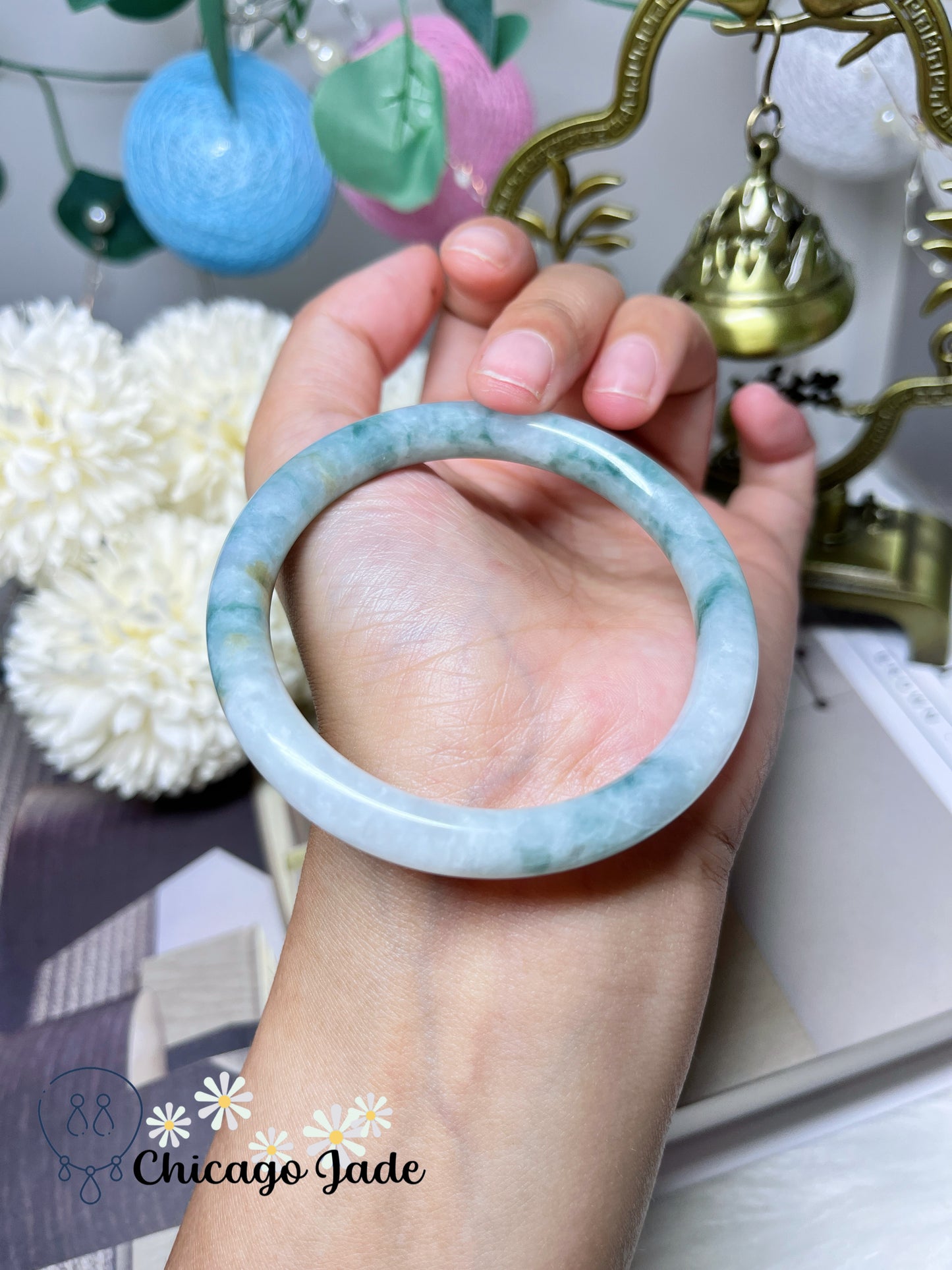 54.6mm Size M Round White Base with Floating Blue Flowers Jadeite Jade Feicui Bangle Certified Burma
