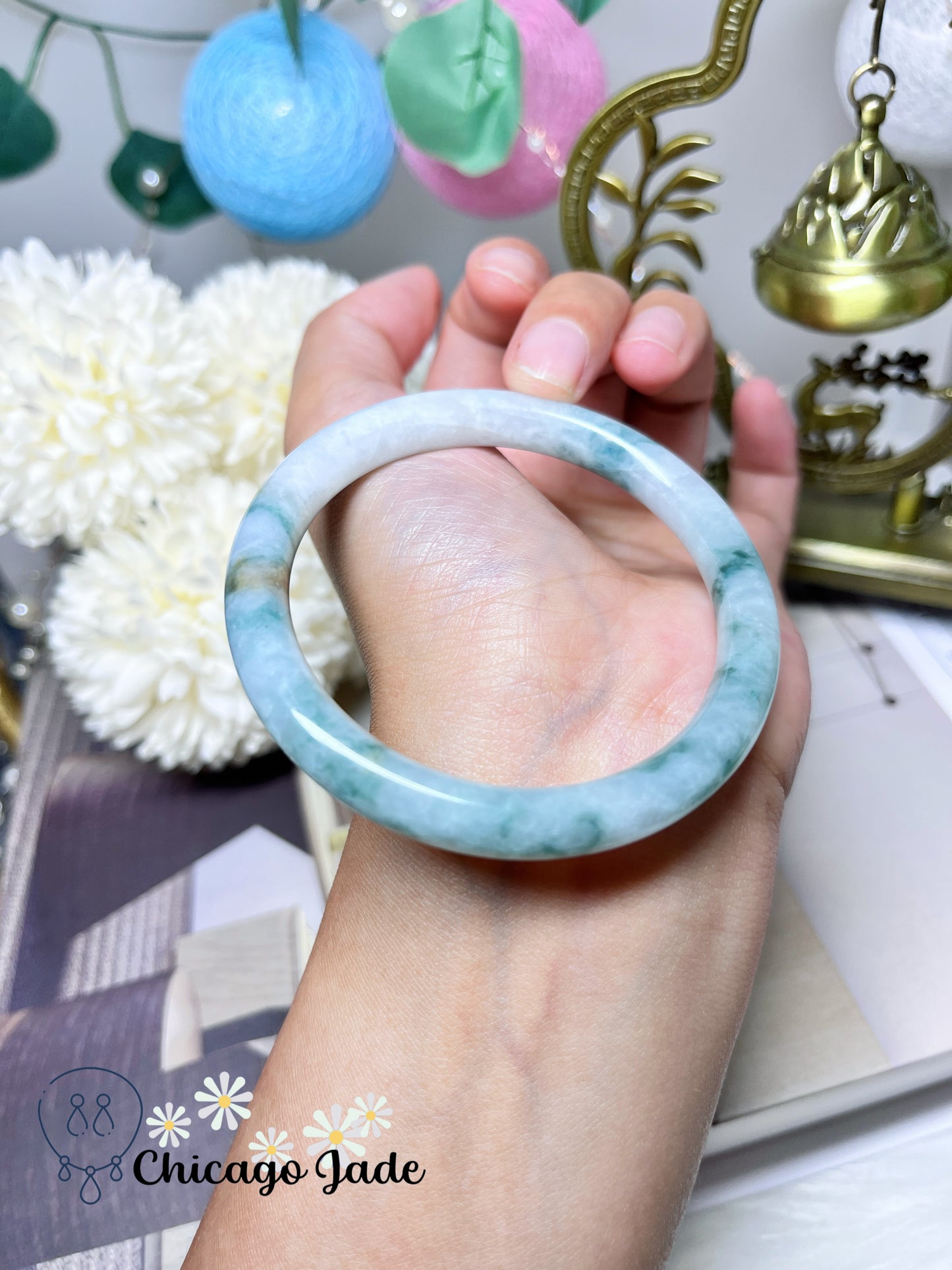 54.6mm Size M Round White Base with Floating Blue Flowers Jadeite Jade Feicui Bangle Certified Burma