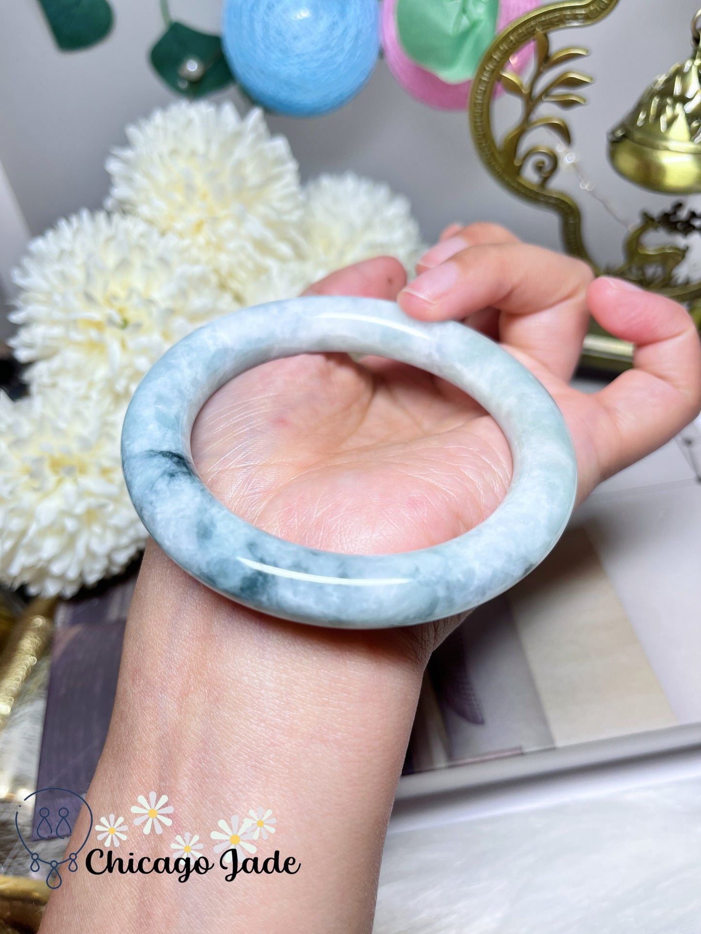 58.8mm Size L Light Green Base Darker Green Highlights Round Jadeite Jade Feicui Bangle Certified Burma