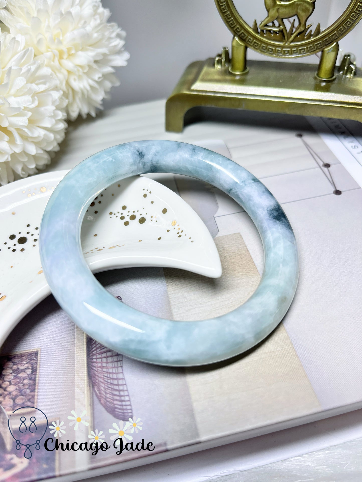 58.8mm Size L Light Green Base Darker Green Highlights Round Jadeite Jade Feicui Bangle Certified Burma