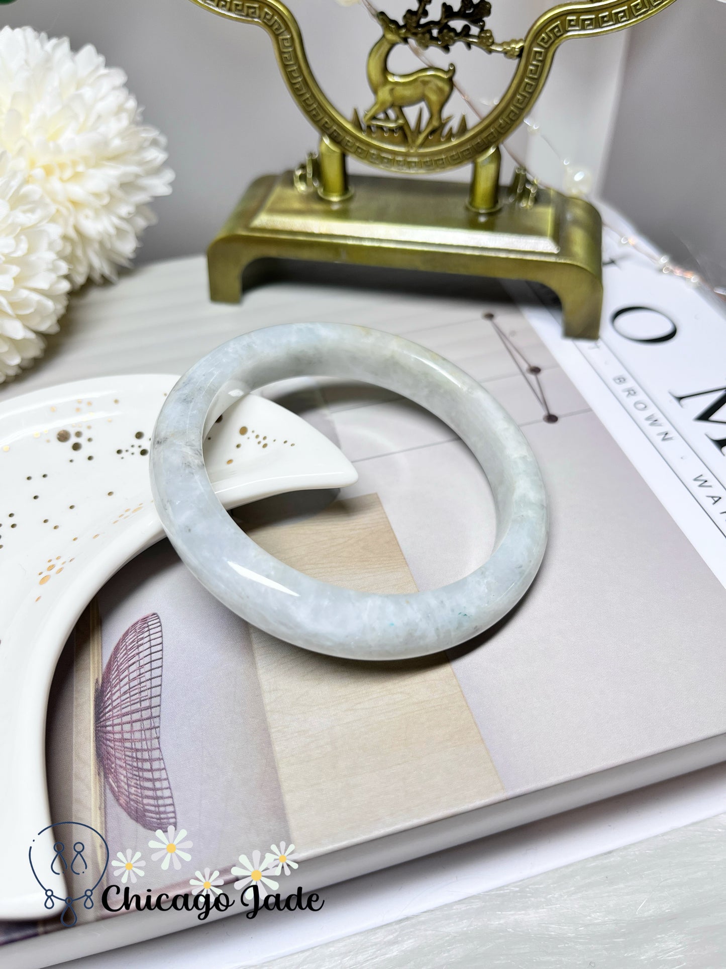 57.2mm Size M Faint Icy Apple Green Base with Grey Touches Flat Inside Jadeite Jade Feicui Bangle