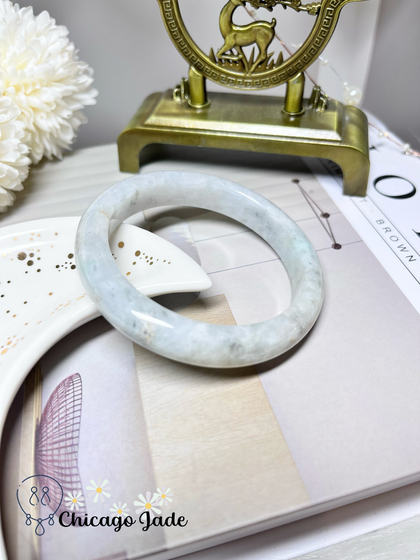 57.2mm Size M Faint Icy Apple Green Base with Grey Touches Flat Inside Jadeite Jade Feicui Bangle