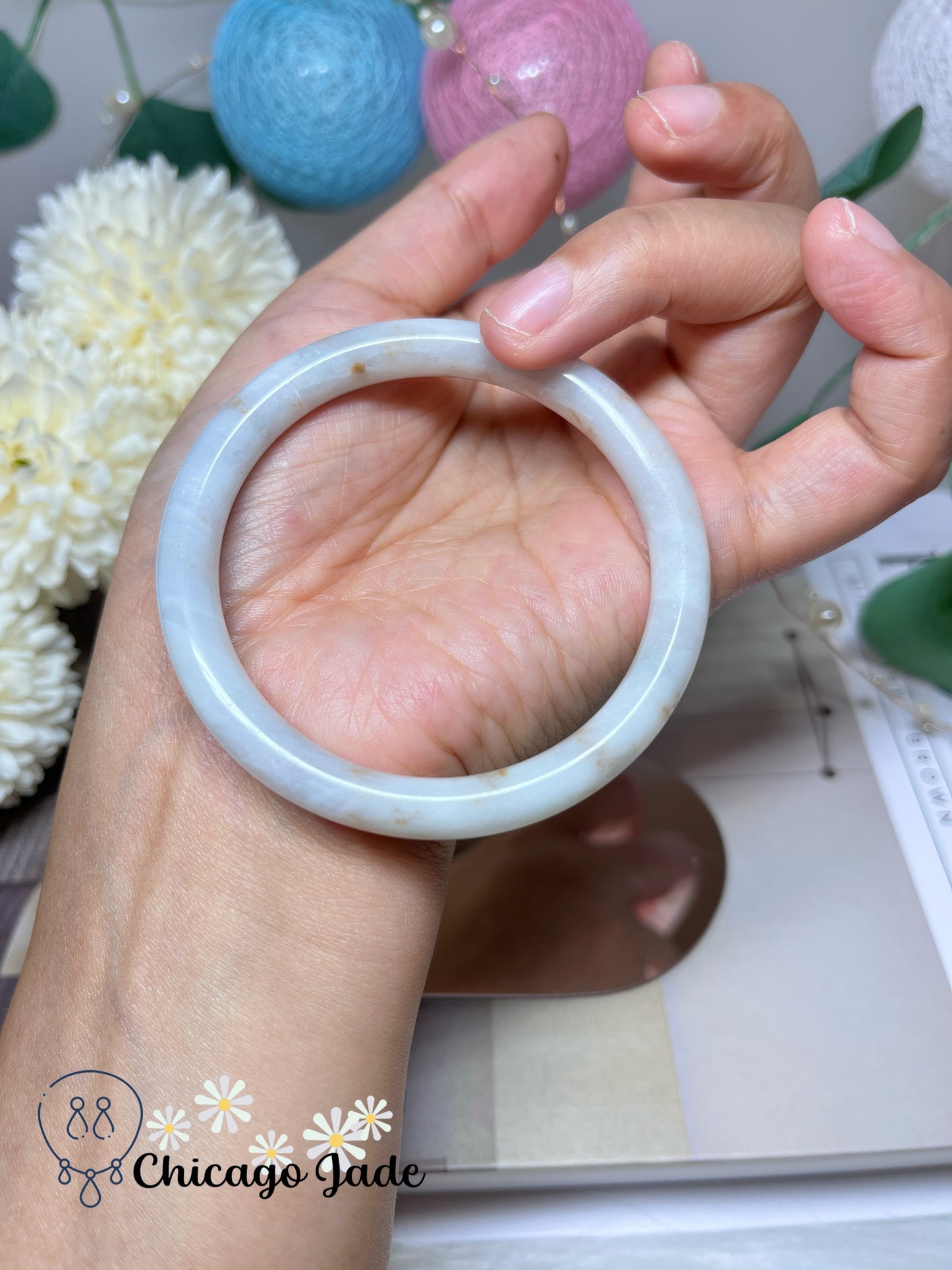 54.9mm Size M Snow-white Base Golden Highlights Natural Grade A Authentic Untreated Burma Jadeite Jade Feicui Bangle