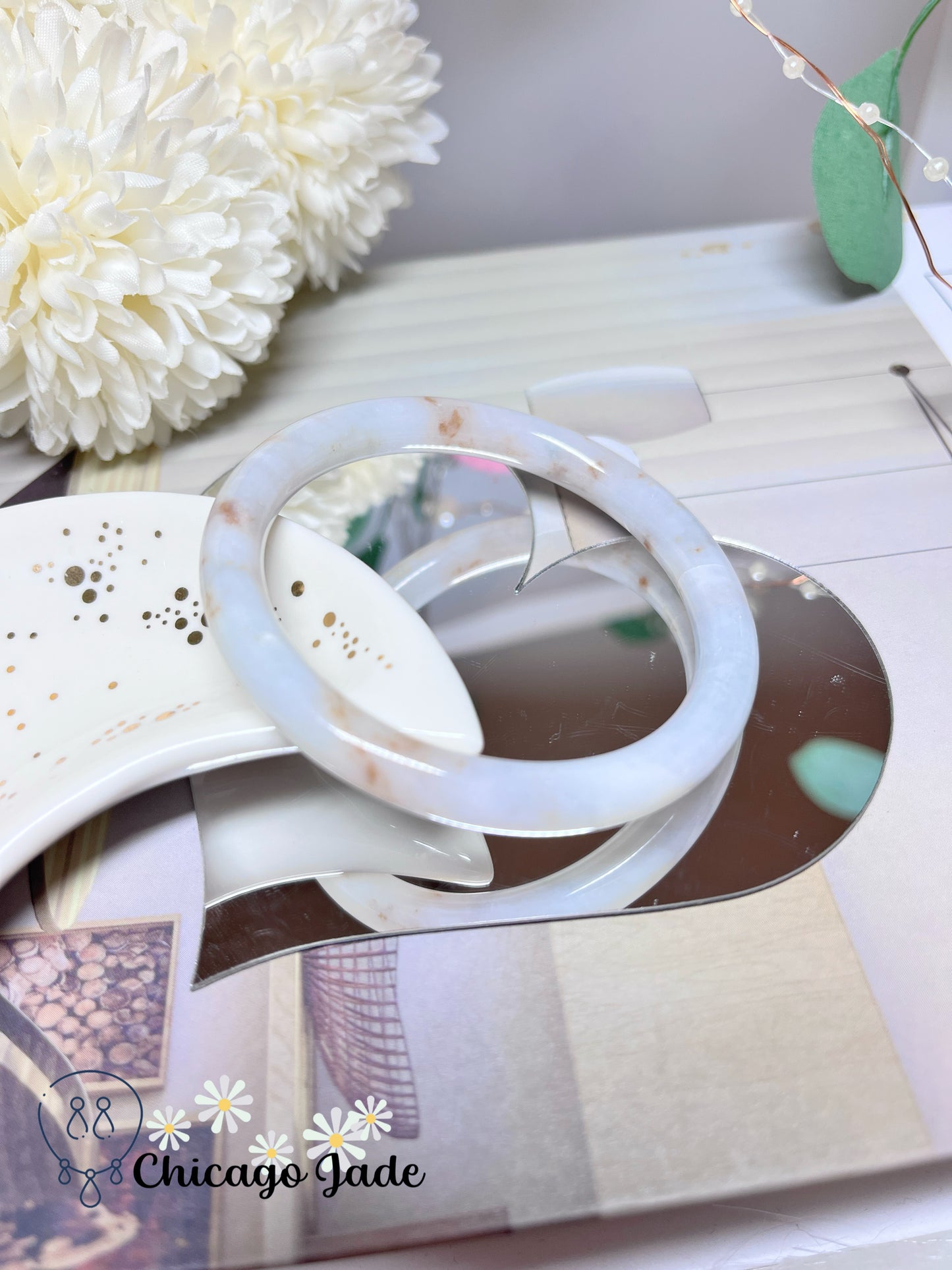 54.9mm Size M Snow-white Base Golden Highlights Natural Grade A Authentic Untreated Burma Jadeite Jade Feicui Bangle