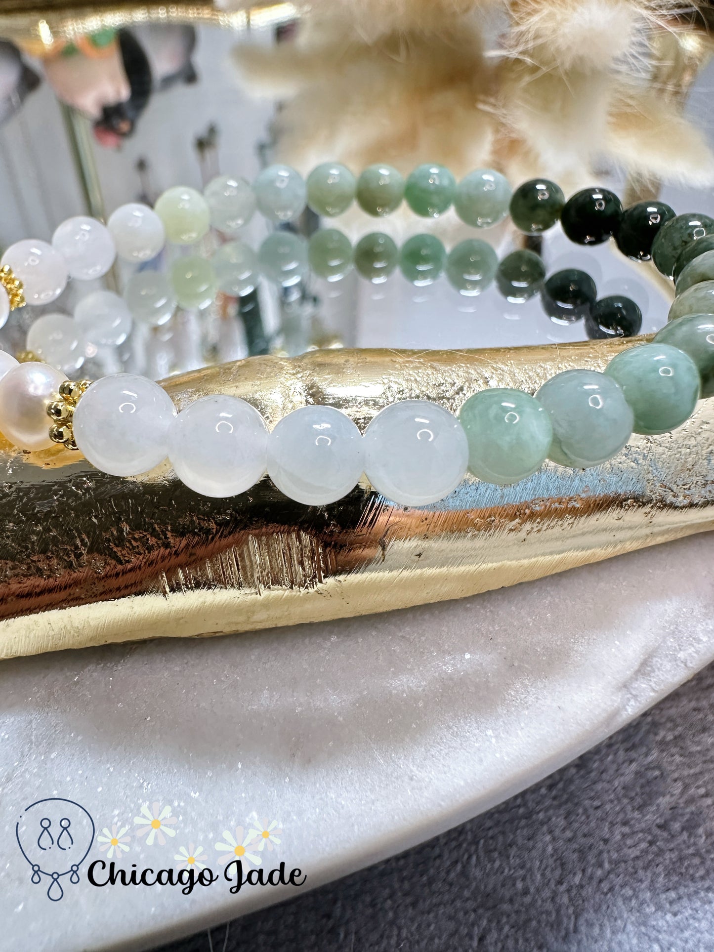 Gradient green smooth jadeite jade bead with pearl and alloy decoration