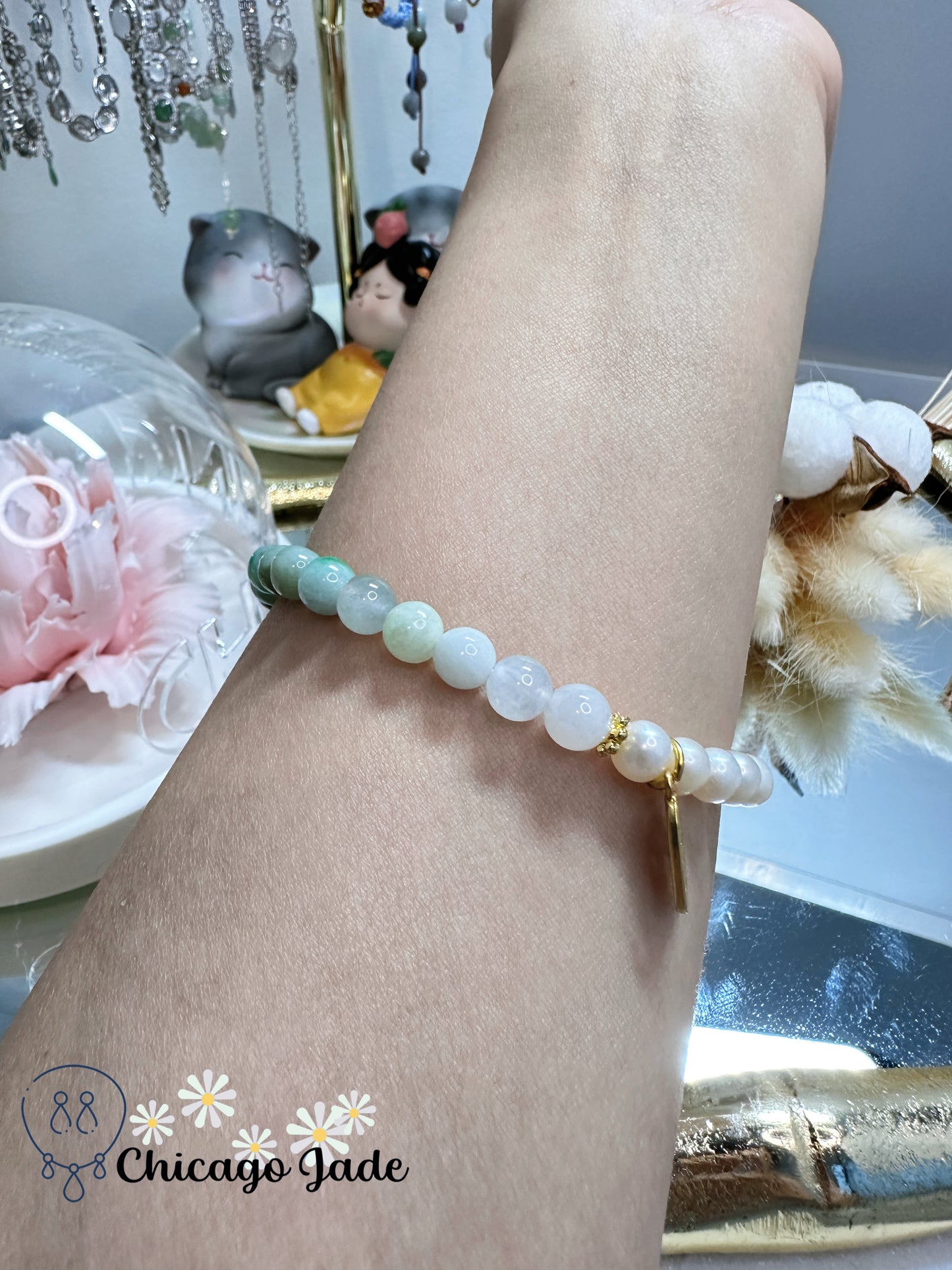 Gradient green smooth jadeite jade bead with pearl and alloy decoration