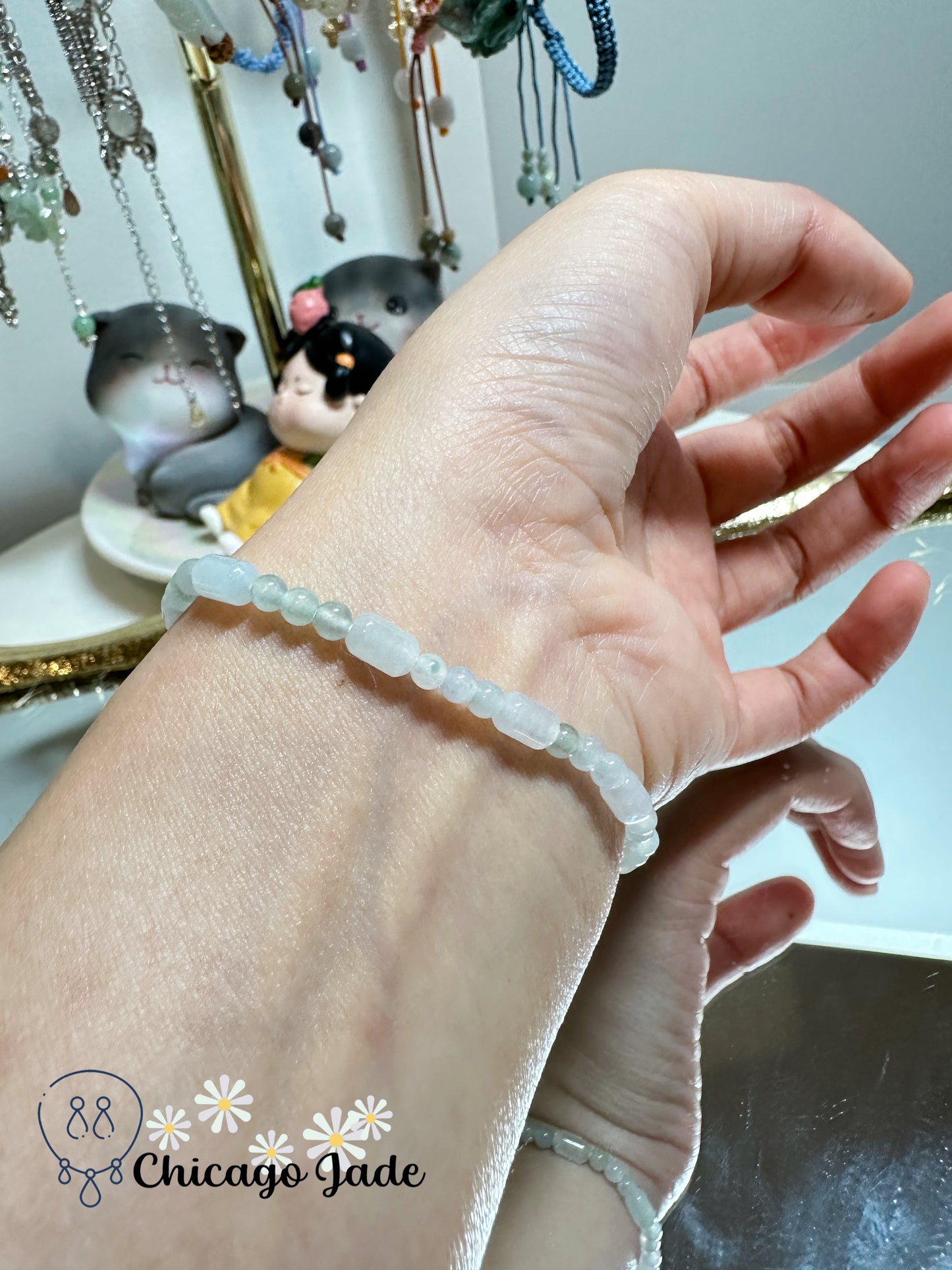 Translucent high quality finely polished mini-sized jadeite jade beaded bracelet - authentic Grade A handmade