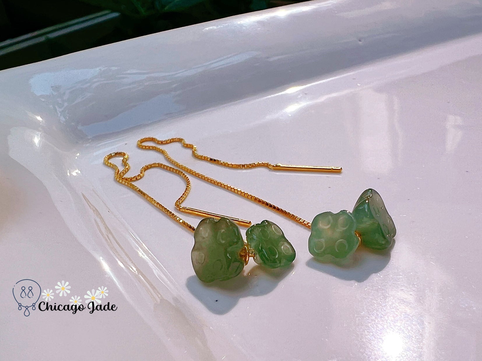 JE0014 Lotus Jadeite and Sterling Silver S925 Gold Plated Threader Chain Earring 银镶缅料 - Chicago JadeearringlotussilverChicago Jade