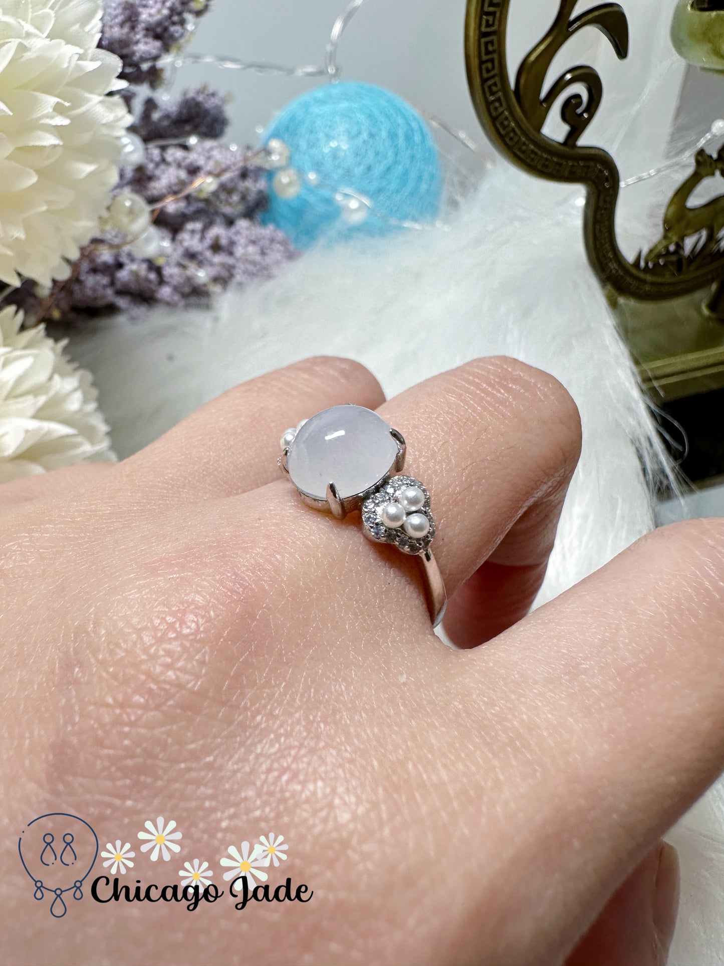 Moonlight white with touch of lavender oval shaped jadeite jade feicui stone on sterling s925 silver adjustable ring