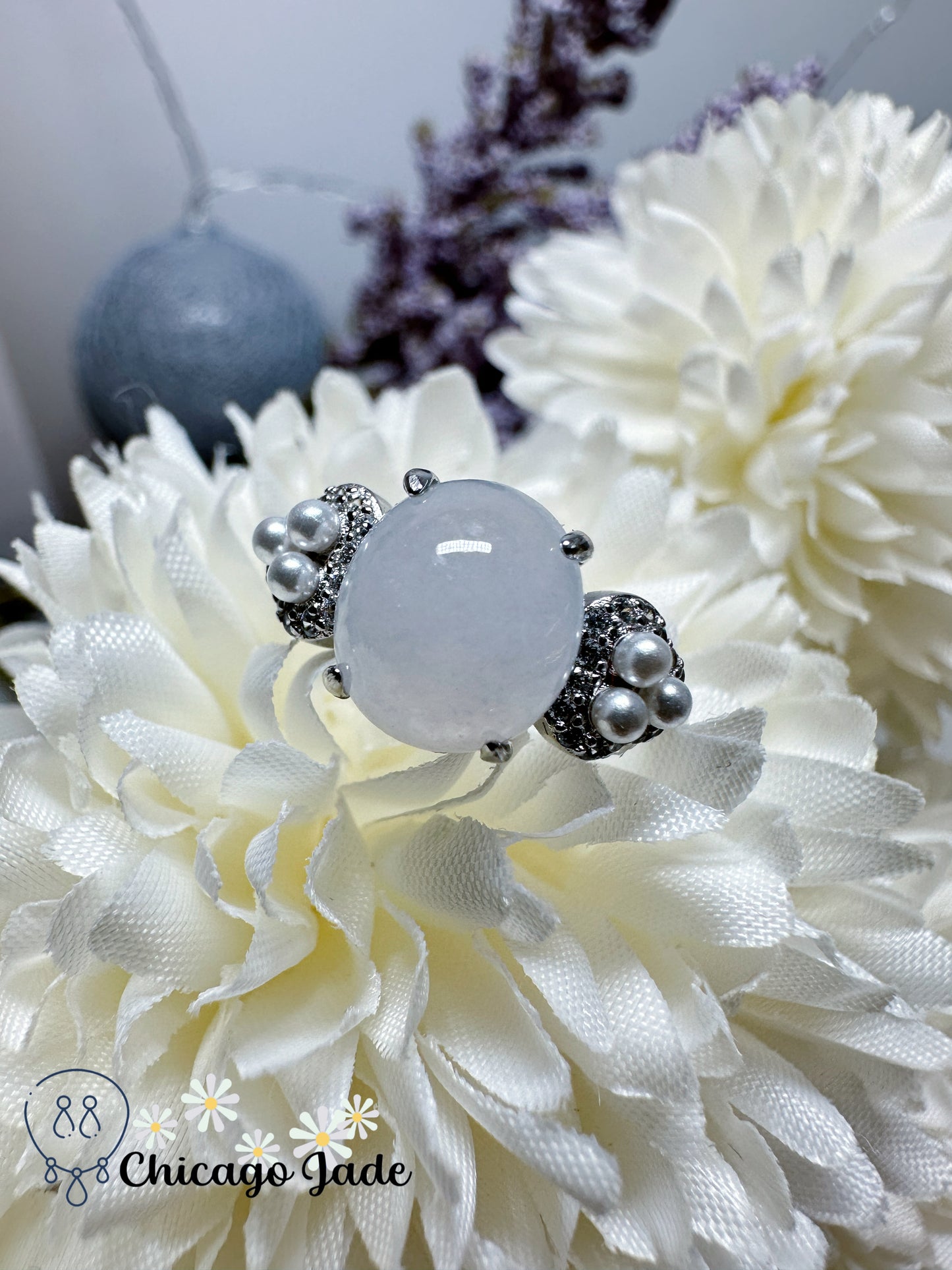 Moonlight white with touch of lavender oval shaped jadeite jade feicui stone on sterling s925 silver adjustable ring