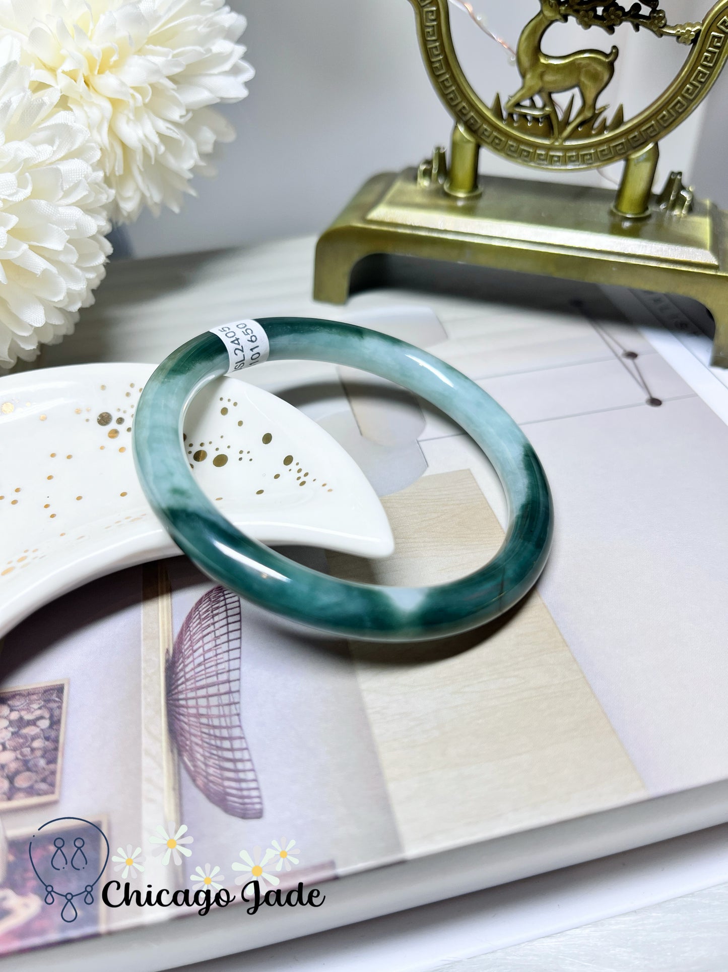 56mm Size M Light Green Base with Dark Green Highlights Natural Round Jadeite Jade Feicui Bangle