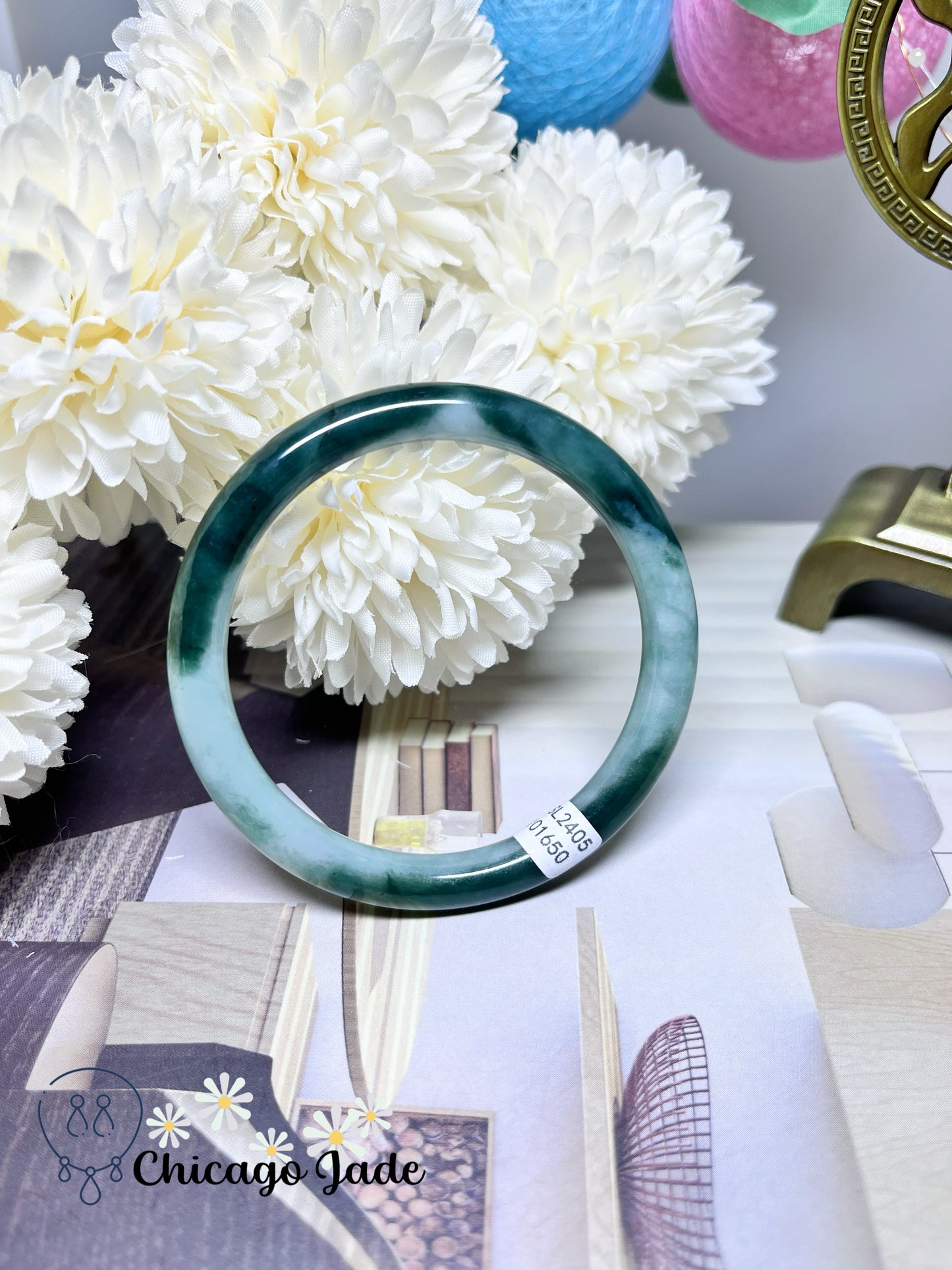 56mm Size M Light Green Base with Dark Green Highlights Natural Round Jadeite Jade Feicui Bangle