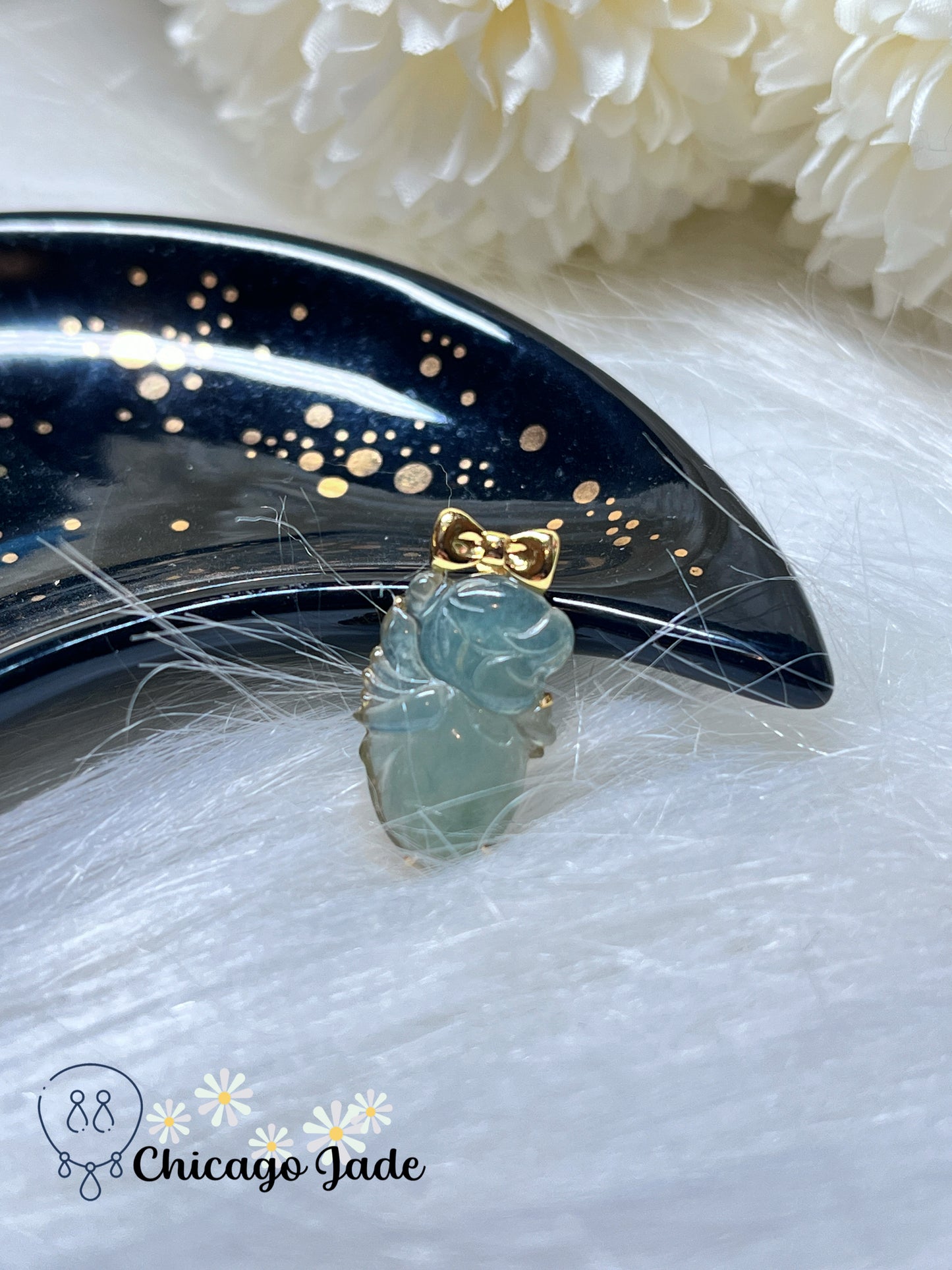 clear sage jadeite fairy pendant with 18k clasp