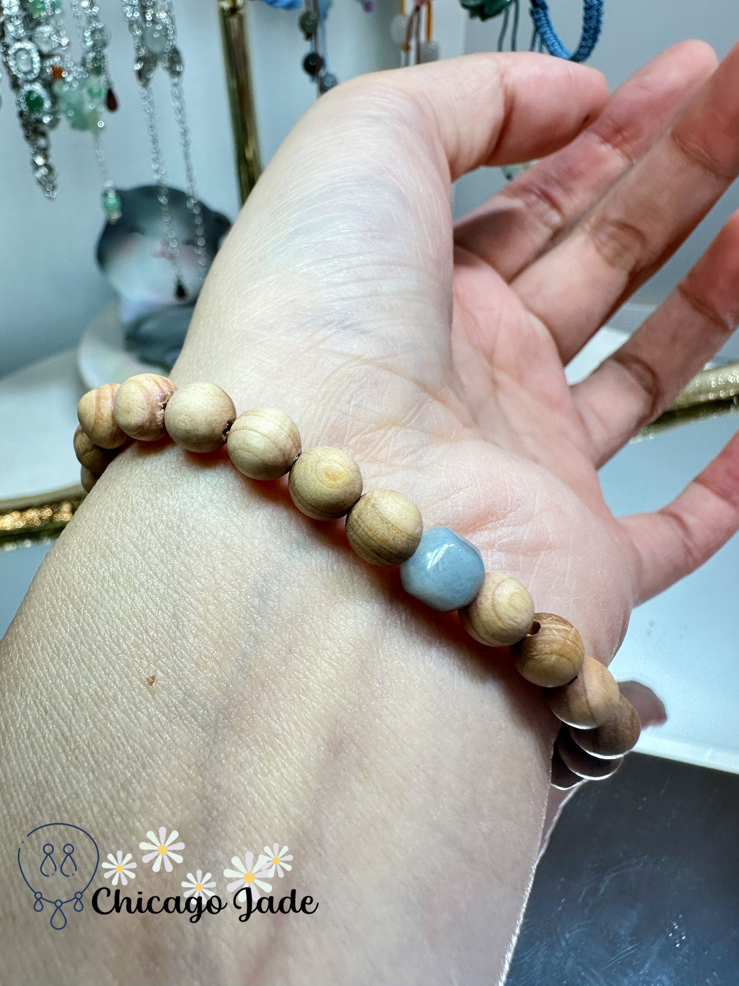 Barrel shaped jadeite jade feicui bead with wood beads adjustable bracelet