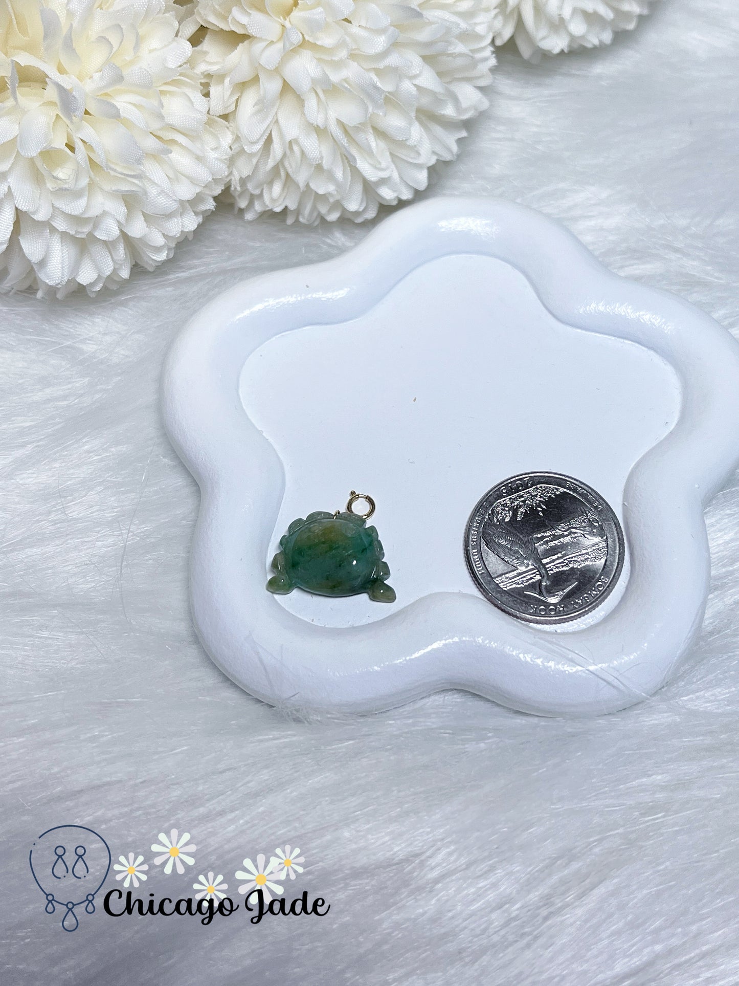 Light Green Carve Crab (Grab Fortune from all 8 Directions) Natural Jadeite Jade Feicui with 18K Solid Gold Clasp Certified Burma Pendant