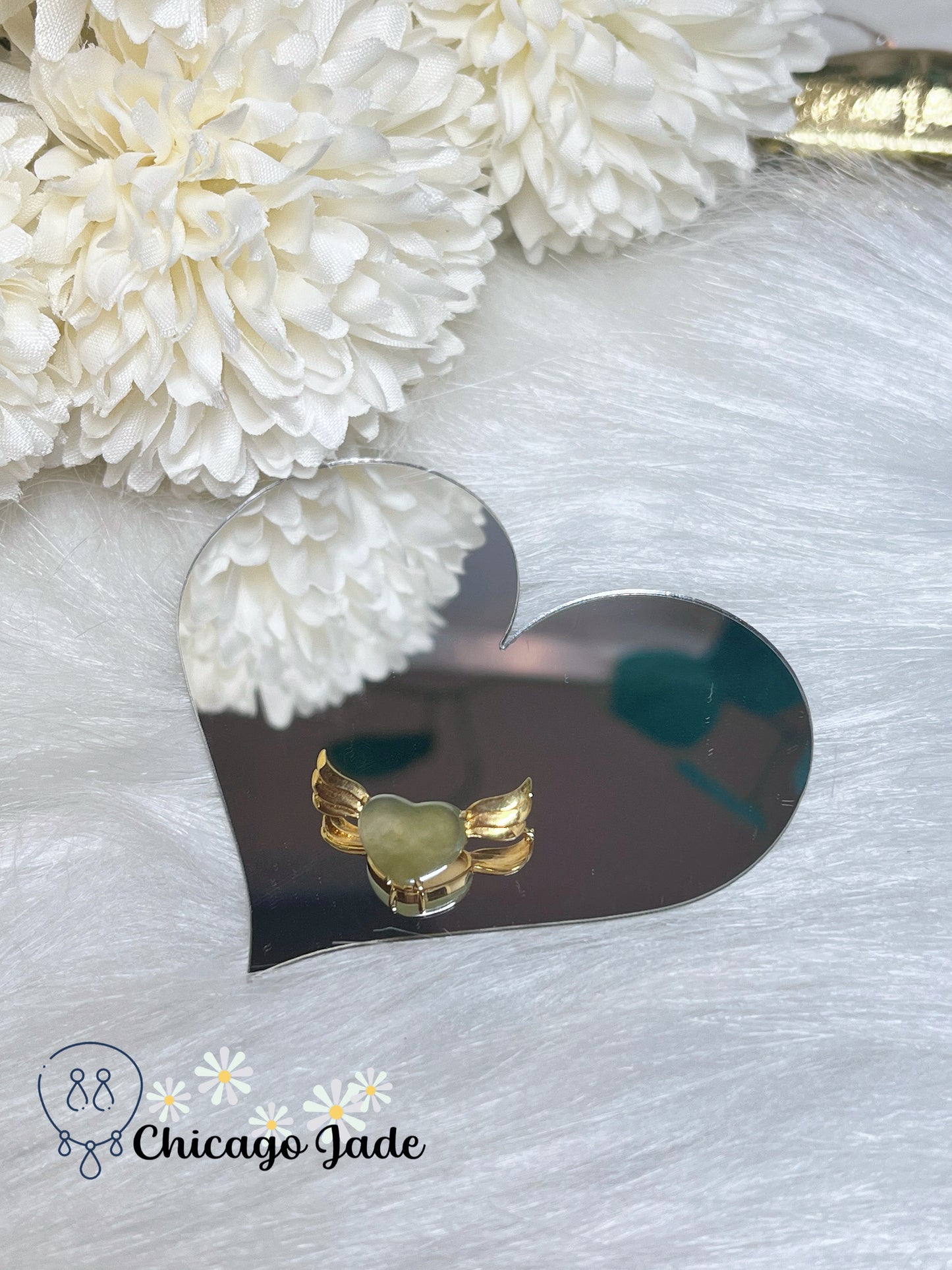 Heart Shaped Natural Untreated Jadeite Jade Feicui on Solid 18K Gold Setting Pendant Certified Burma