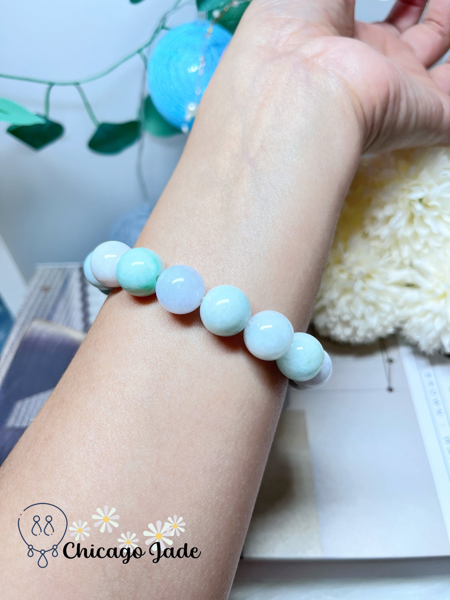 Large Snow White Smooth Porcelain Base Natural Jadeite Jade Feicui Beaded Bracelet Stretchable