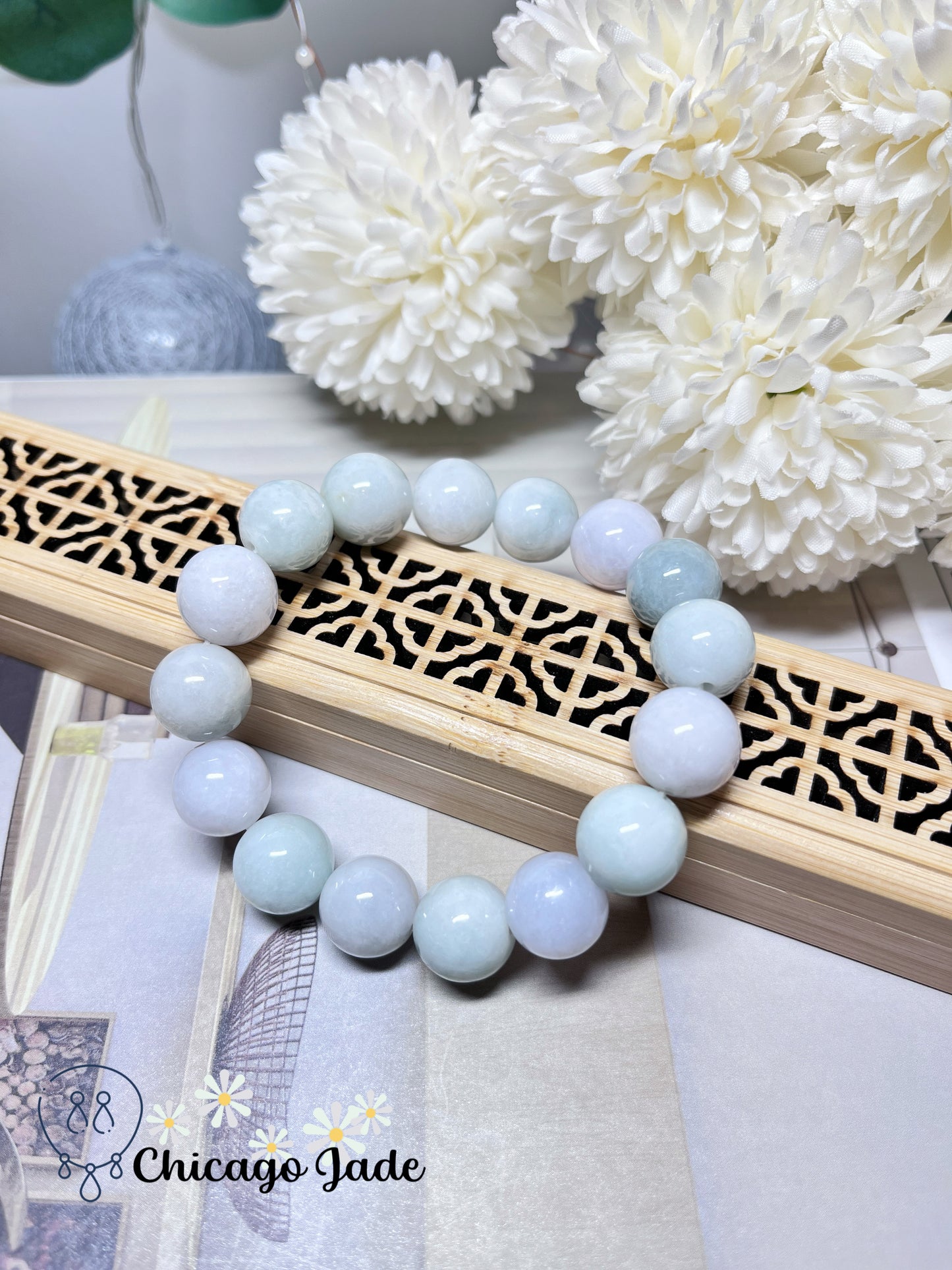 Large Snow White Smooth Porcelain Base Natural Jadeite Jade Feicui Beaded Bracelet Stretchable