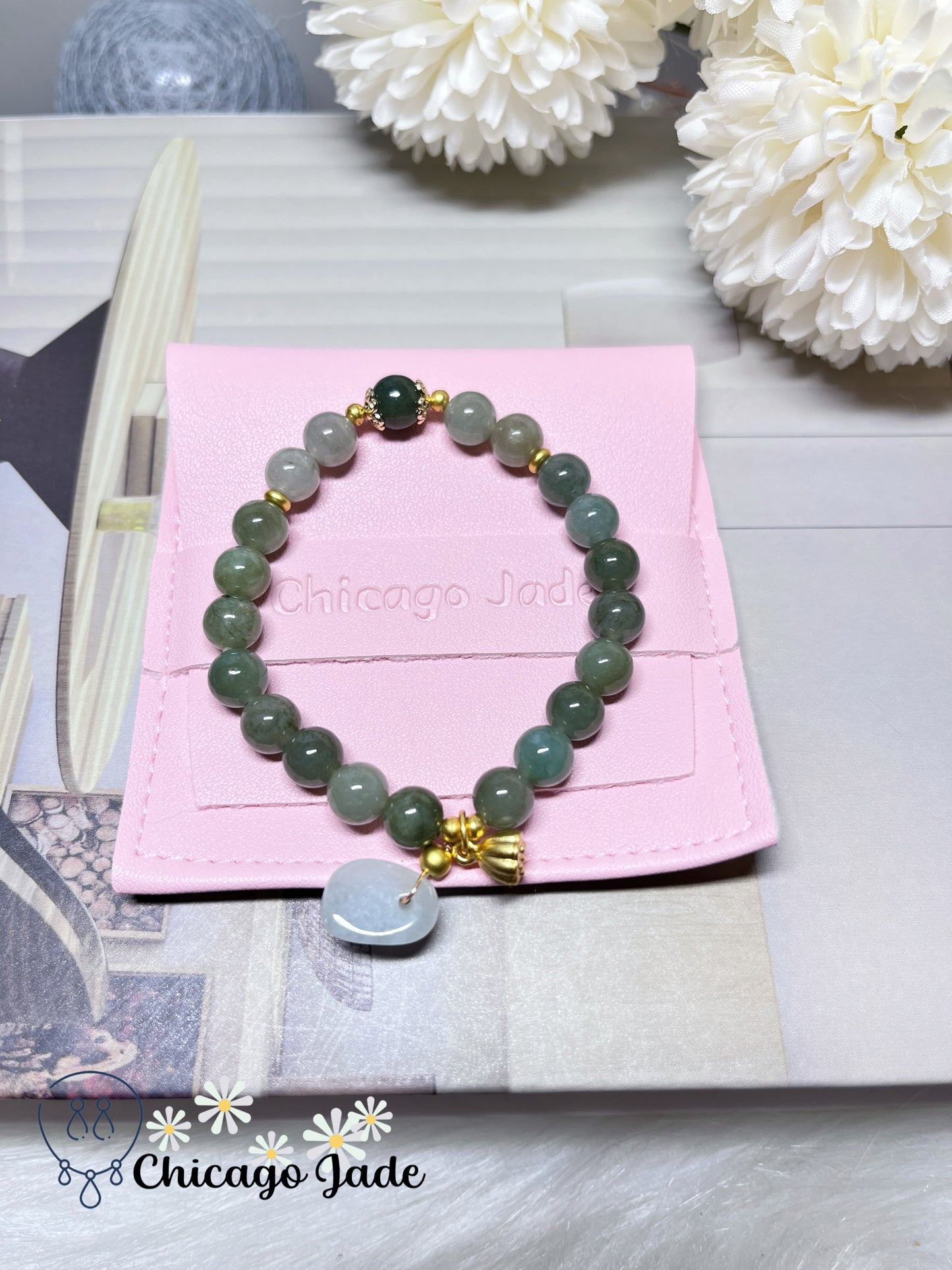 Lake Green Natural Jadeite Jade Feicui Beaded Bracelet Stretchable with Matching Dangle