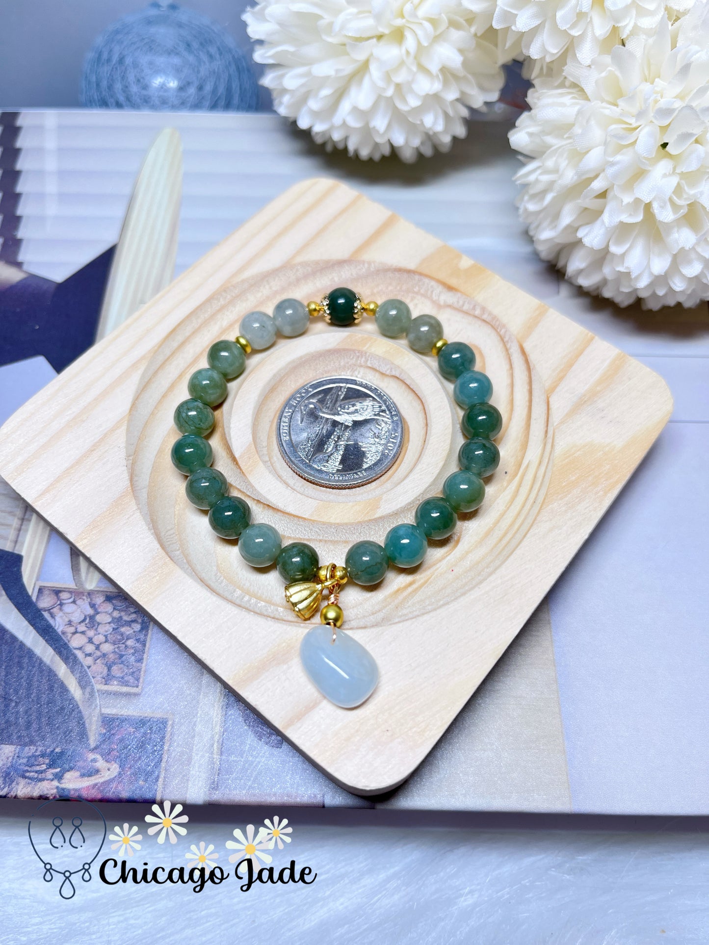 Lake Green Natural Jadeite Jade Feicui Beaded Bracelet Stretchable with Matching Dangle