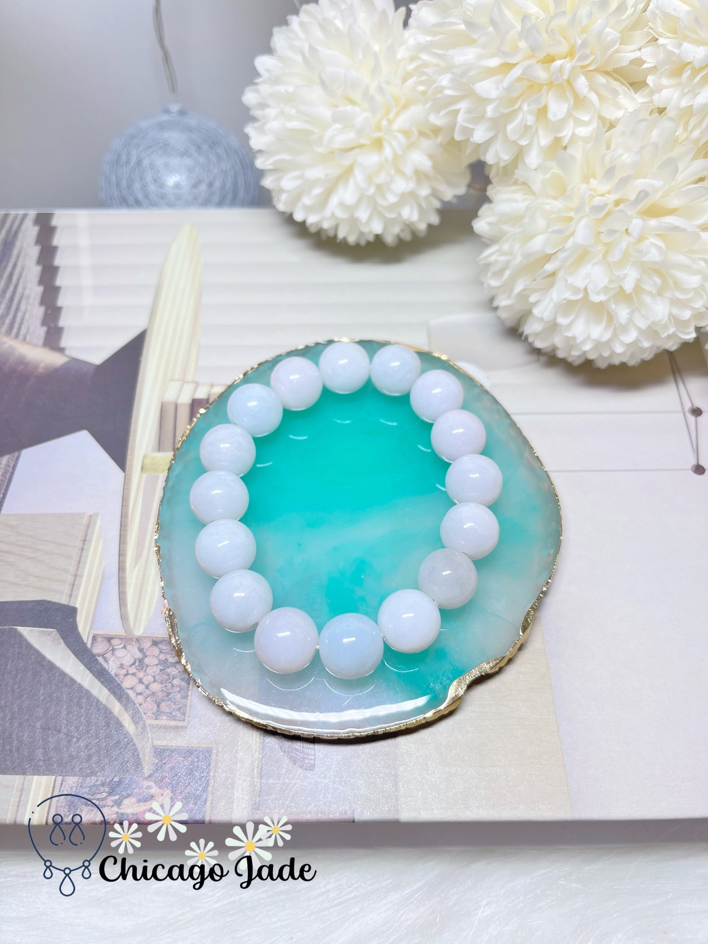 Snow White Large Round Jadeite Jade Feicui Beaded Bracelet Stretchable