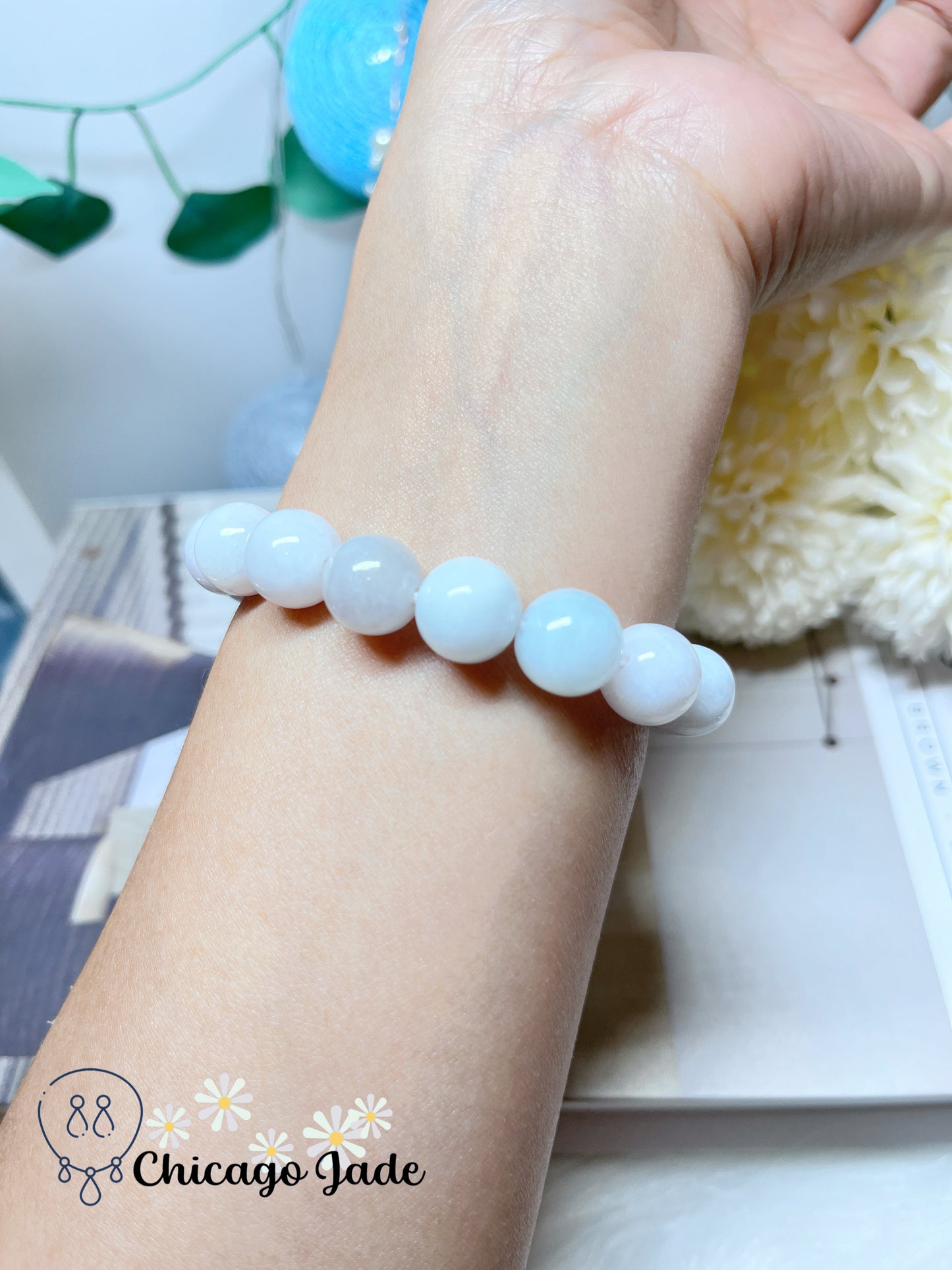 Snow White Large Round Jadeite Jade Feicui Beaded Bracelet Stretchable