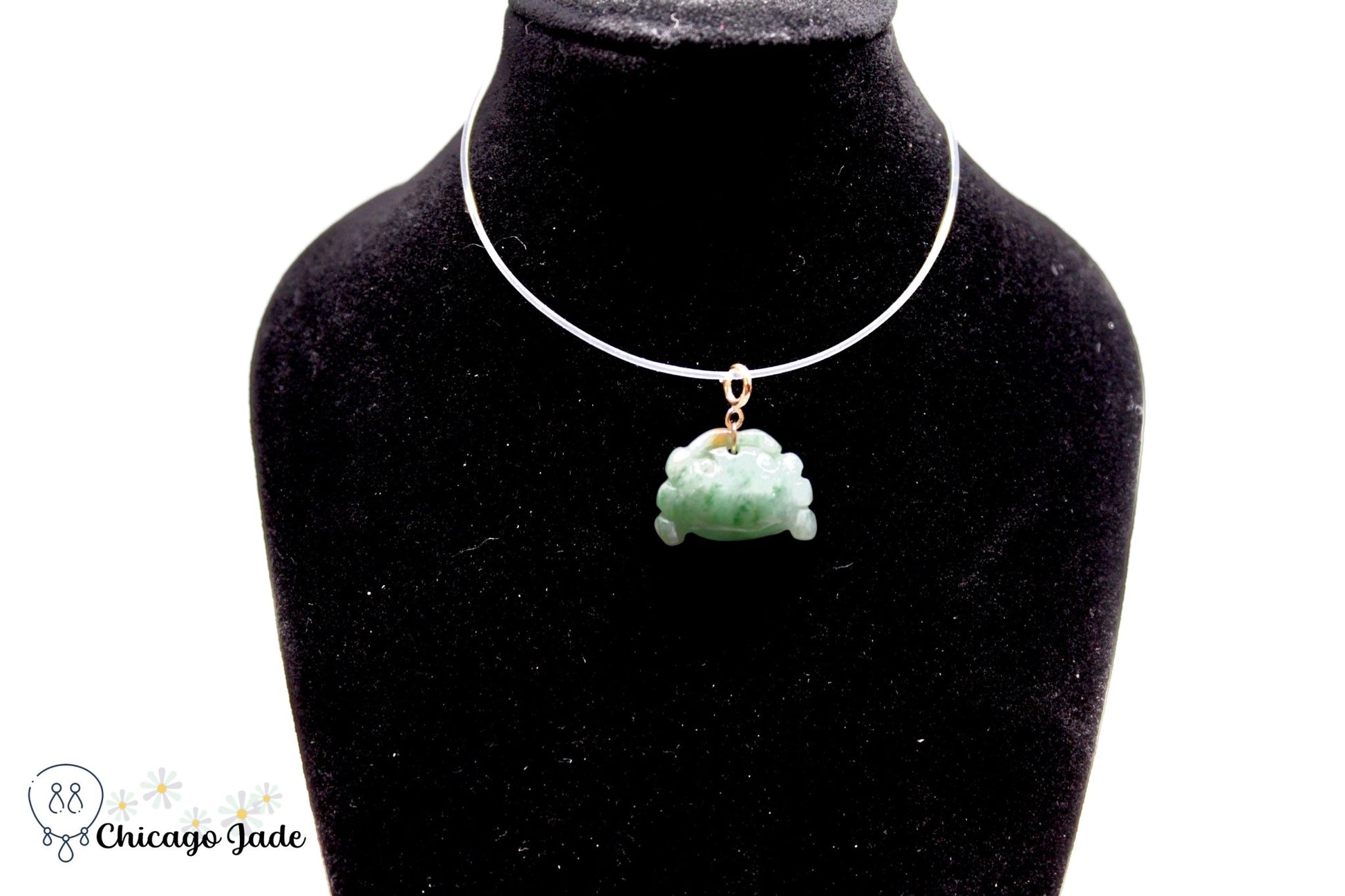 18K0010 Apple Green Crab Jadeite 18k Gold Pendant Necklace - Chicago JadecharmgoldnecklaceChicago Jade