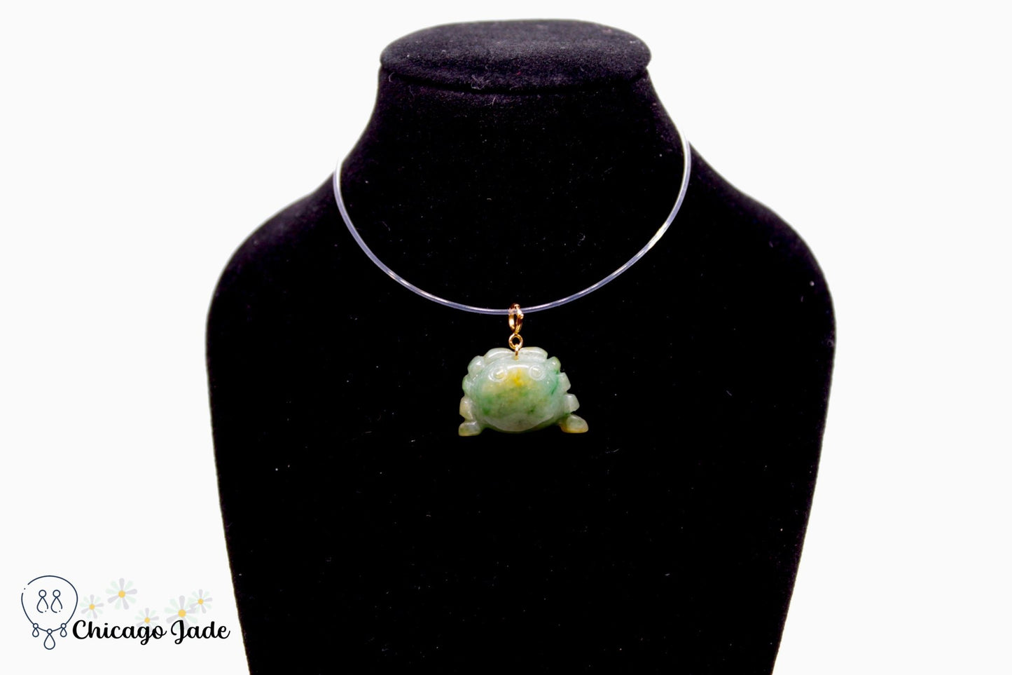 18K0012 Dark Green Yellow Shade Crab Jadeite 18k Gold Pendant Necklace - Chicago JadecharmgoldnecklaceChicago Jade