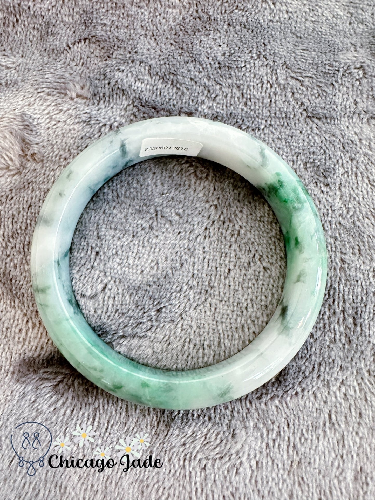 Green Black White Jadeite Flat Inside Bangle 55.8 mm (size M) - Chicago JadeanniversarybangleengagementChicago Jade