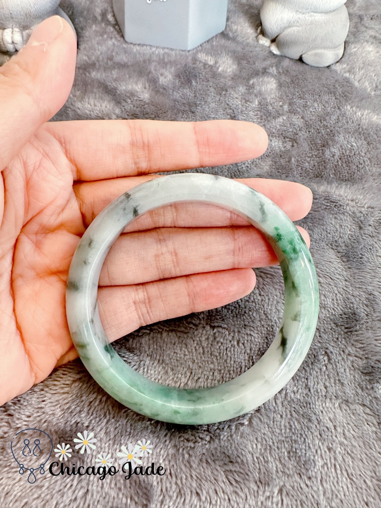 Green Black White Jadeite Flat Inside Bangle 55.8 mm (size M) - Chicago JadeanniversarybangleengagementChicago Jade