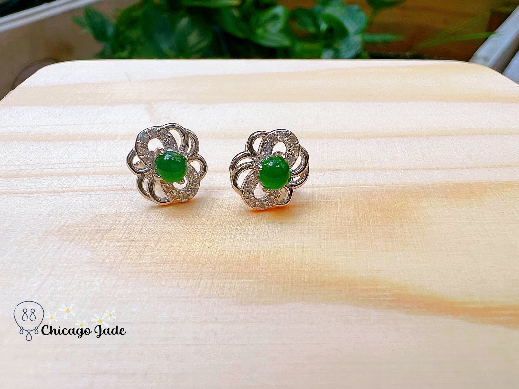 JE0002 Floral Jadeite Sterling Silver S925 Earring Stud with Zircon银镶危料 - Chicago JadeearringsilverChicago Jade