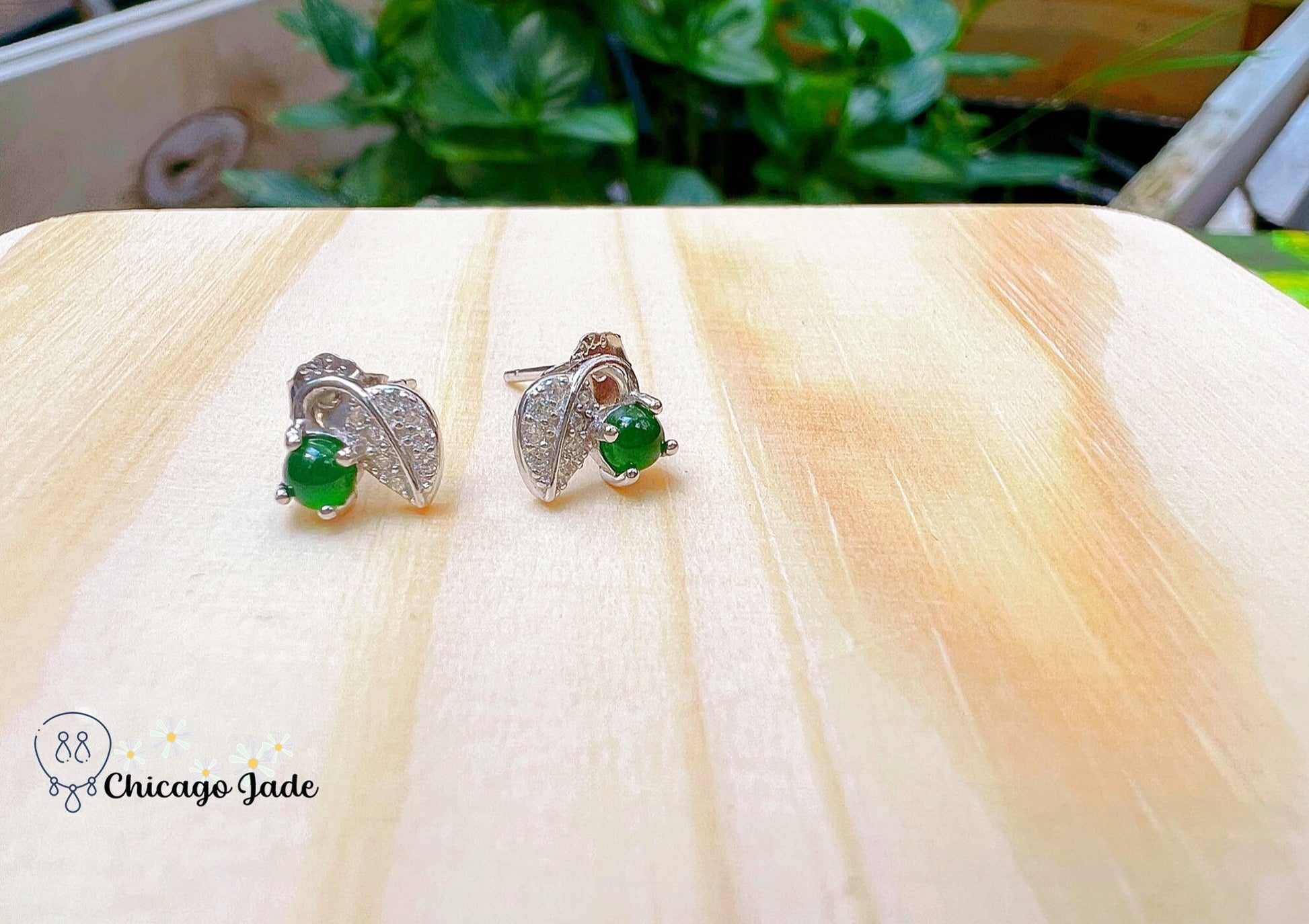 JE0008 Jadeite Sterling Silver S925 Earring Stud with Zircon Leaf 银镶危料 - Chicago JadeearringsilverChicago Jade