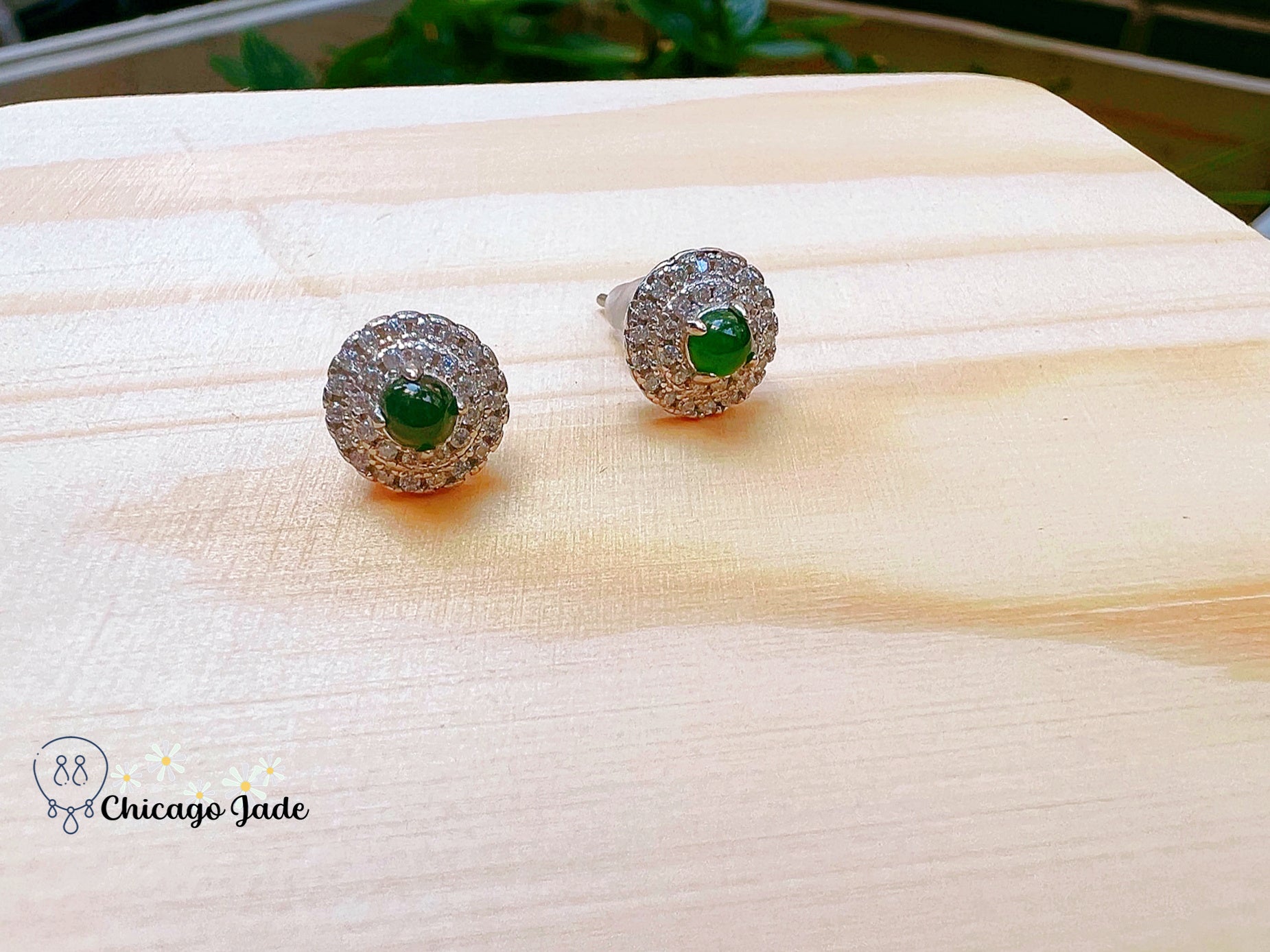 JE0012 Layered Zircon Halos Surrounding Sterling Silver S925 Jadeite Earring Stud 银镶危料 - Chicago JadeearringsilverChicago Jade