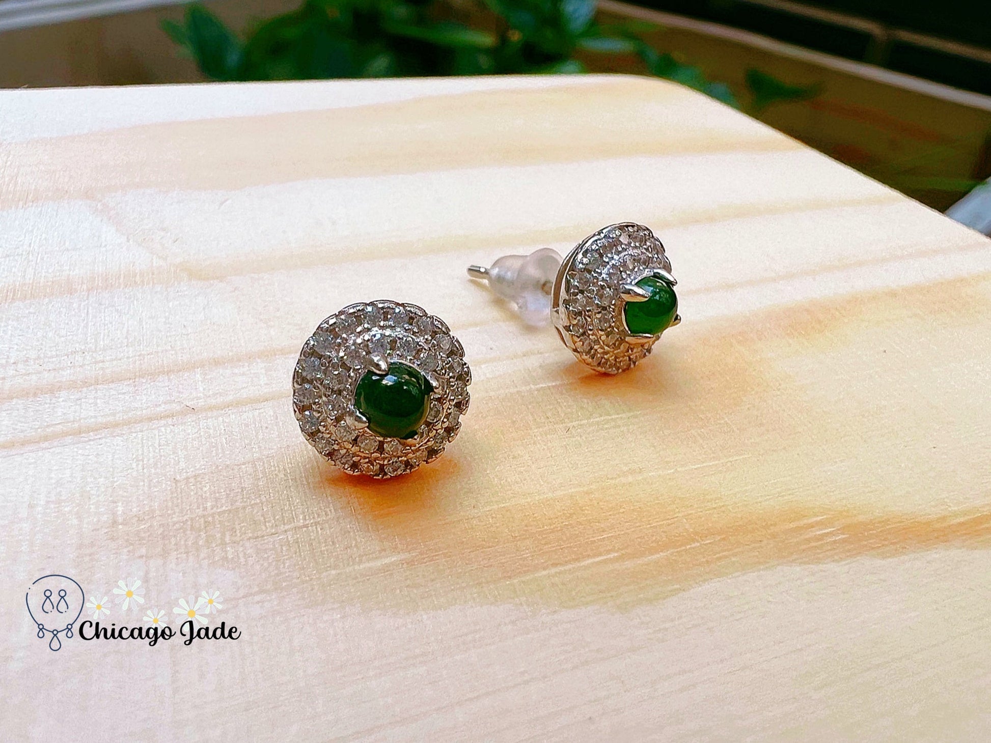 JE0012 Layered Zircon Halos Surrounding Sterling Silver S925 Jadeite Earring Stud 银镶危料 - Chicago JadeearringsilverChicago Jade