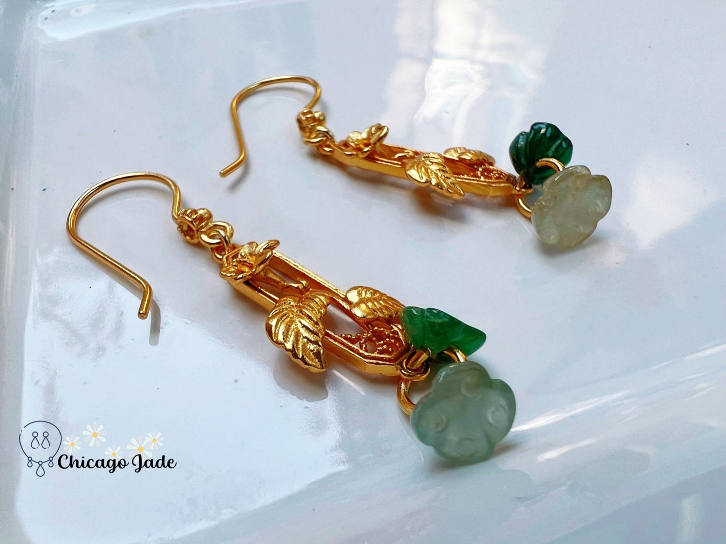 JE0015 Lotus Jadeite and Sterling Silver S925 Grape Vine Earring Hooks 银镶缅料 - Chicago JadeearringlotussilverChicago Jade